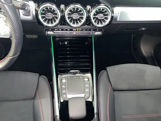 MERCEDES-BENZ EQB 350 AMG Line 4MATIC