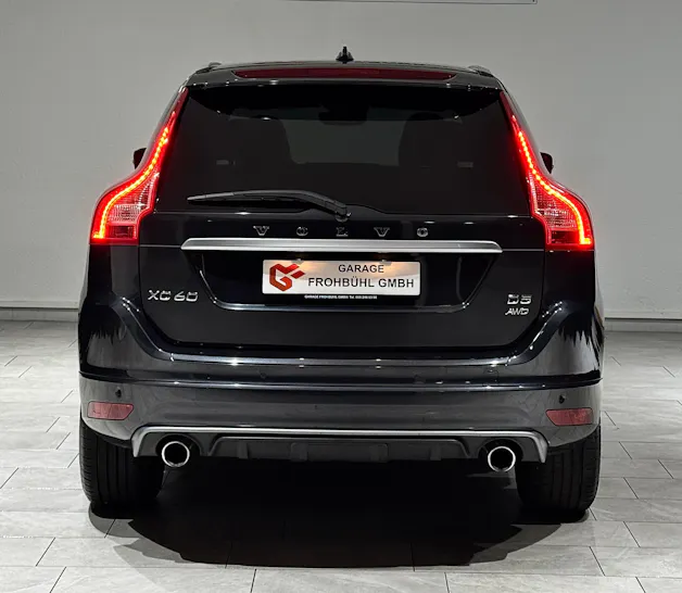 VOLVO XC60 D5 AWD R-Design Geartronic I AHK 2000KG I