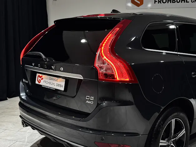 VOLVO XC60 D5 AWD R-Design Geartronic I AHK 2000KG I