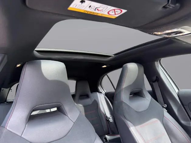 MERCEDES-BENZ A 250 AMG Line 4m