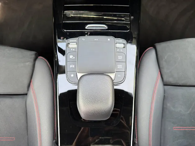 MERCEDES-BENZ A 250 AMG Line 4m
