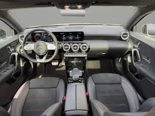 MERCEDES-BENZ A 250 AMG Line 4m