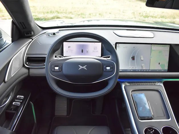 XPENG G9 93kWh Performance AWD mit Anhängerkupplung