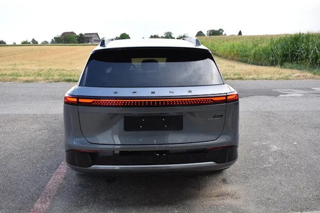 XPENG G9 93kWh Performance AWD mit Anhängerkupplung