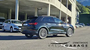 AUDI Q3 35 TFSI advanced Attraction S-tronic *Anhängerkupplung+8-fach bereift m. Pneu*