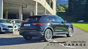 AUDI Q3 35 TFSI advanced Attraction S-tronic *Anhängerkupplung+8-fach bereift m. Pneu*