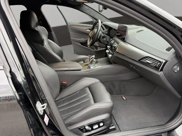 BMW M5 xDrive Competition Drivelogic