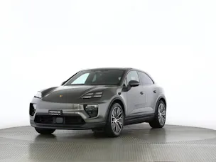 PORSCHE Macan 4