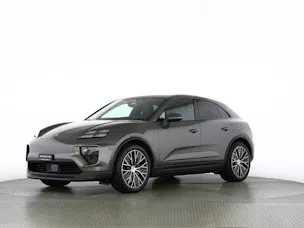 PORSCHE Macan 4