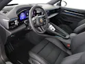 PORSCHE Macan 4