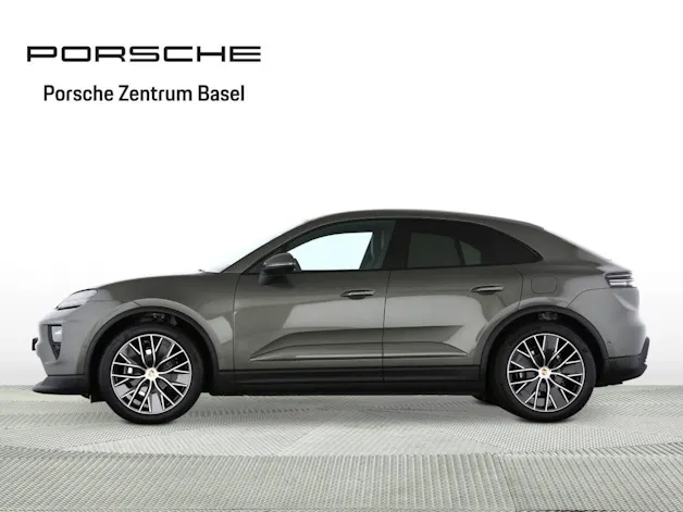 PORSCHE Macan 4