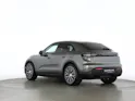 PORSCHE Macan 4