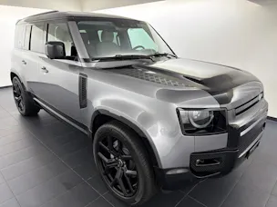Land Rover Defender110 3.0DI6 300 SE