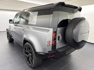 Land Rover Defender110 3.0DI6 300 SE