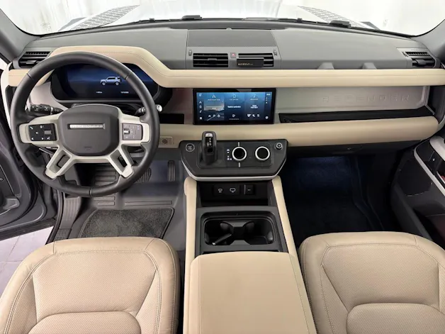 Land Rover Defender110 3.0DI6 300 SE