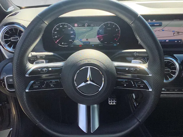 MERCEDES-BENZ CLA Shooting Brake 250 4Matic 8G-DCT