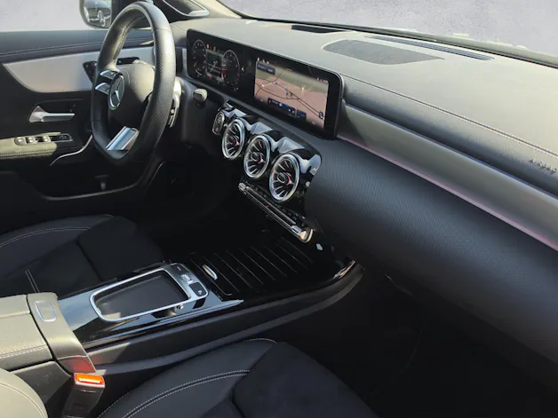 MERCEDES-BENZ CLA Shooting Brake 250 4Matic 8G-DCT