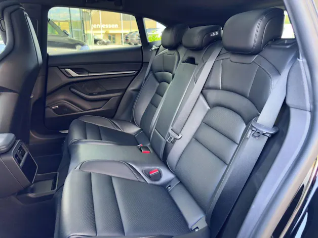 PORSCHE Taycan 4S Cross Turismo