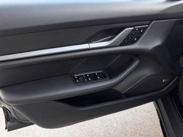 PORSCHE Taycan 4S Cross Turismo