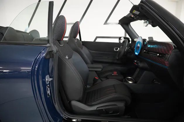MINI Cooper John Cooper Works Cabriolet DKG