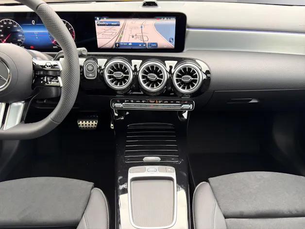 MERCEDES-BENZ A 250 4Matic 8G-DCT