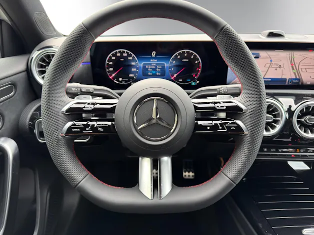 MERCEDES-BENZ A 200 Night Star 7G-DCT