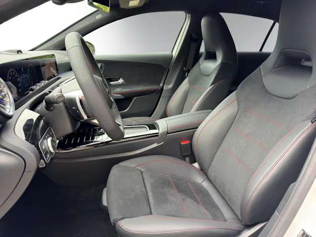 MERCEDES-BENZ A 200 Night Star 7G-DCT