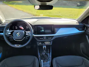 SKODA Kamiq 1.0 TSI Ambition DSG *Rückfahrkamera+8-fach m. Pneu*