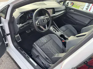 VW Golf 1.5 eTSi mHEV ACT R-Line DSG-Automat