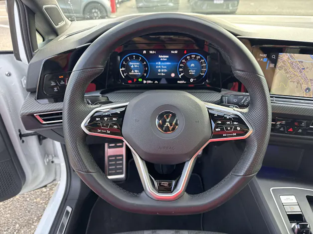 VW Golf 1.5 eTSi mHEV ACT R-Line DSG-Automat