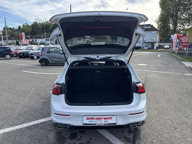 VW Golf 1.5 eTSi mHEV ACT R-Line DSG-Automat