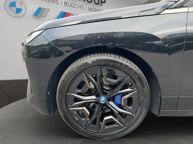 BMW iX xDrive40