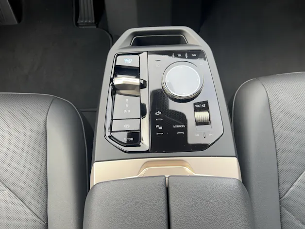 BMW iX xDrive40