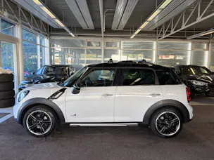 MINI Countryman Cooper SD ALL4 Snowhill | CH | CHILI | WIRED | Xenon | 18" | Piano Black Exterieur |