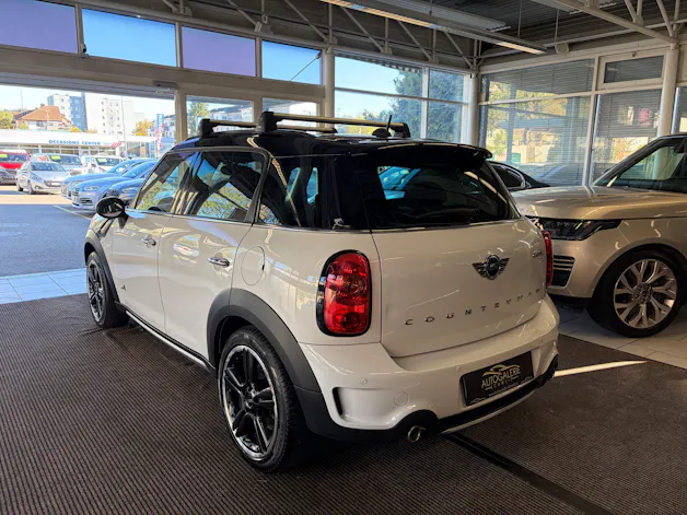 MINI Countryman Cooper SD ALL4 Snowhill | CH | CHILI | WIRED | Xenon | 18" | Piano Black Exterieur |