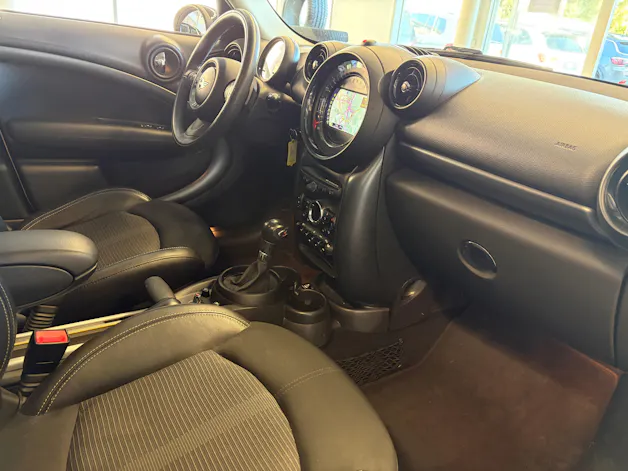 MINI Countryman Cooper SD ALL4 Snowhill | CH | CHILI | WIRED | Xenon | 18" | Piano Black Exterieur |