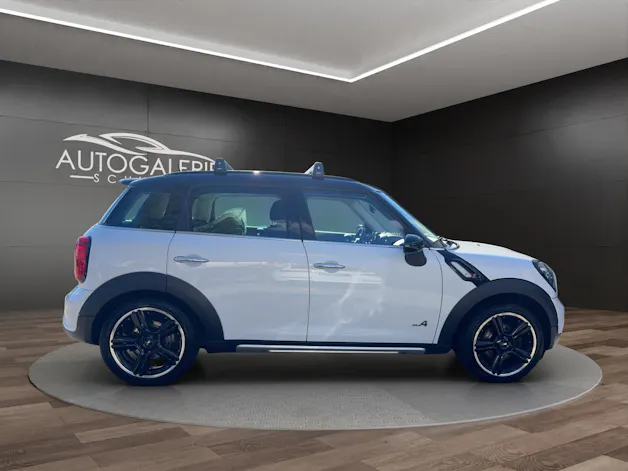 MINI Countryman Cooper SD ALL4 Snowhill | CH | CHILI | WIRED | Xenon | 18" | Piano Black Exterieur |