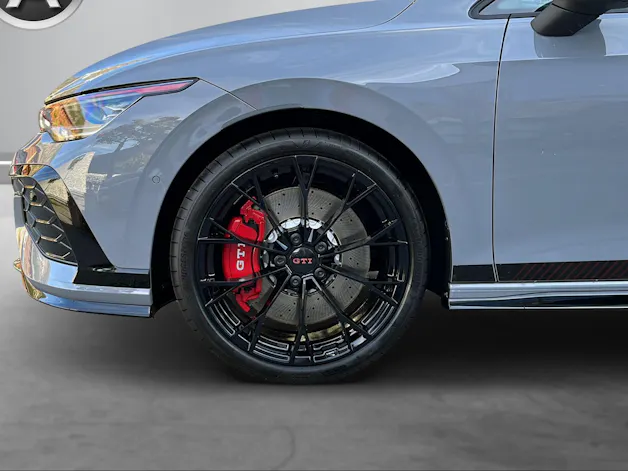 VW Golf 2.0 TSI GTI Edition 50 DSG