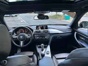 BMW 330d xDrive Touring Sport Line Steptronic