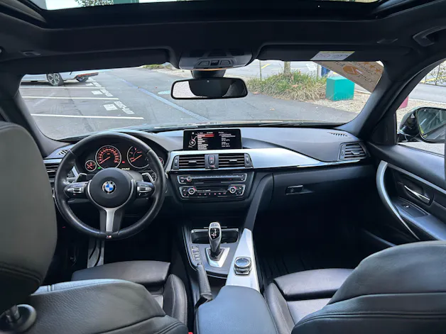 BMW 330d xDrive Touring Sport Line Steptronic