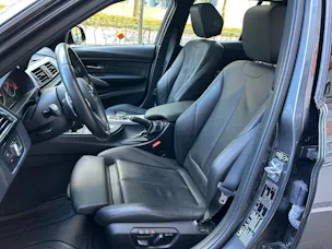 BMW 330d xDrive Touring Sport Line Steptronic