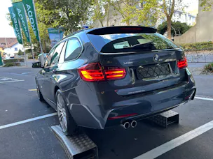 BMW 330d xDrive Touring Sport Line Steptronic