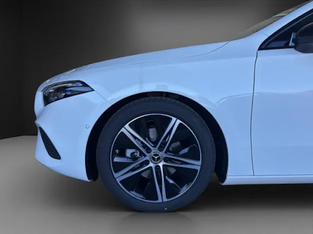 MERCEDES-BENZ A 200 Night Star 7G-DCT