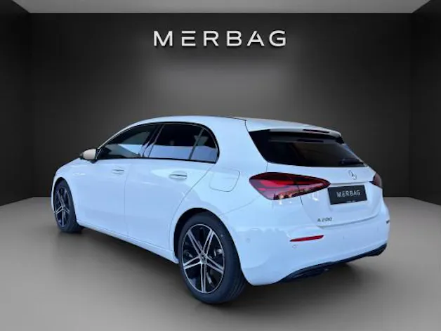 MERCEDES-BENZ A 200 Night Star 7G-DCT