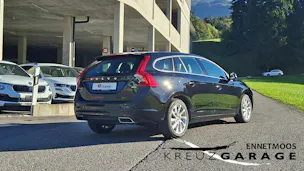 VOLVO V60 D4 AWD Summum Geartronic *praktischer Allrad*