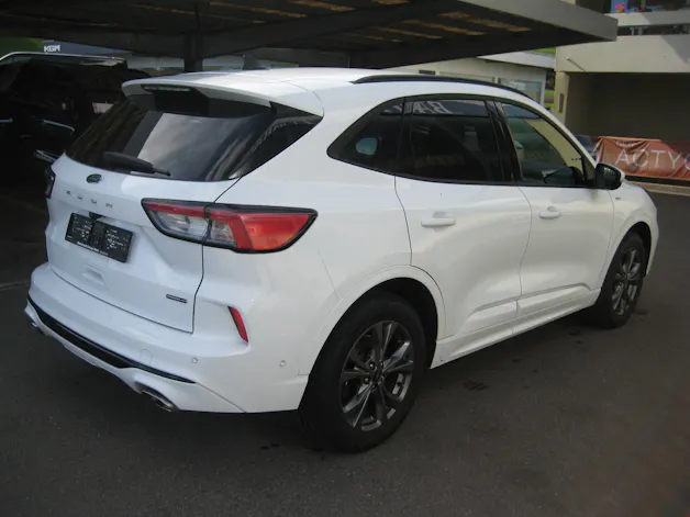 FORD Kuga 2.5 FHEV ST-Line X 4WD