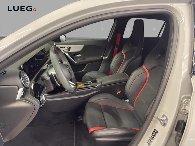 MERCEDES-BENZ A 35 4M - AMG / 360 Grad Kamera / Multibeam LED / Performance Sitze