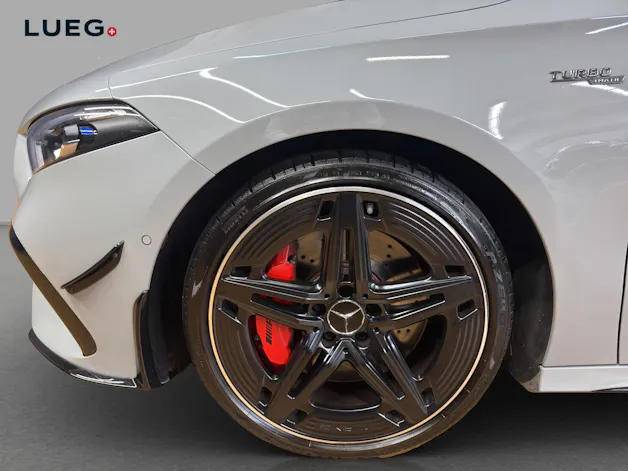 MERCEDES-BENZ A 35 4M - AMG / 360 Grad Kamera / Multibeam LED / Performance Sitze