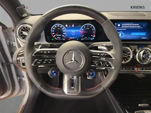 MERCEDES-BENZ A 35 4M - AMG / 360 Grad Kamera / Multibeam LED / Performance Sitze