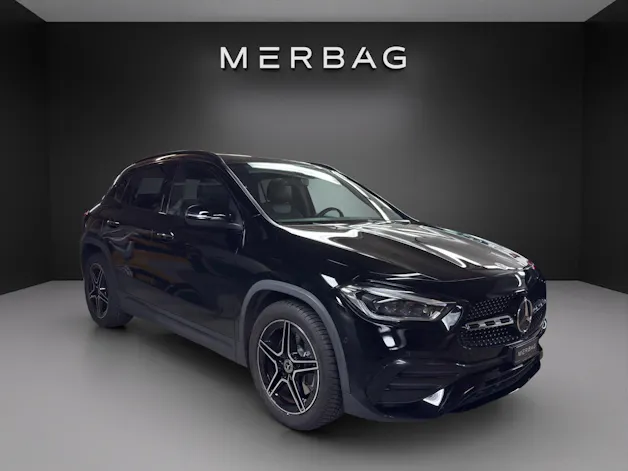 MERCEDES-BENZ GLA 250 AMG Line 4Matic